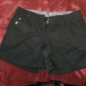 Black double button shorts